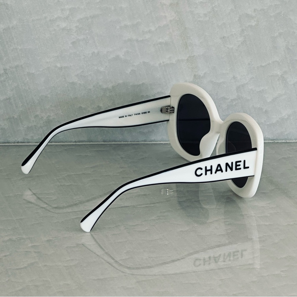 CHANEL Black and White Sunglasses 71414A White Rare - Picture 4 of 11